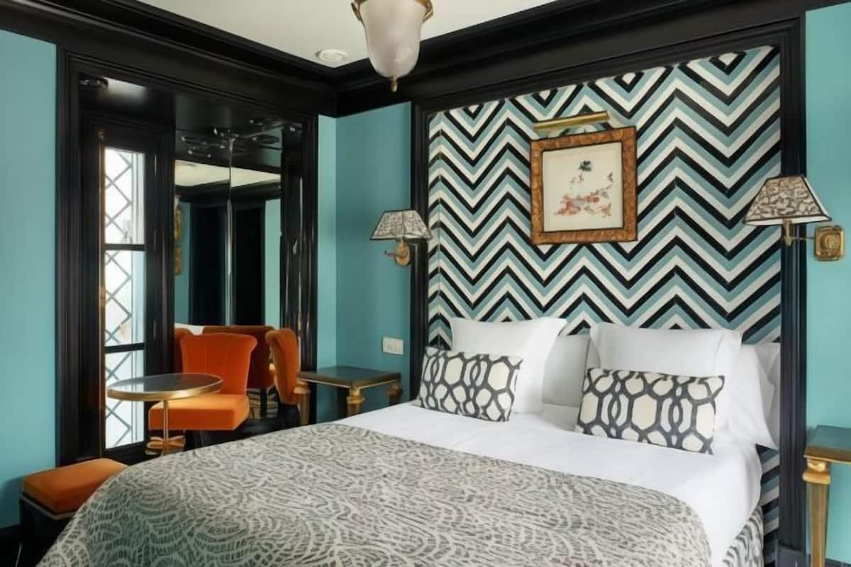 3 bedrooms, Egyptian cotton sheets, premium bedding, down duvets