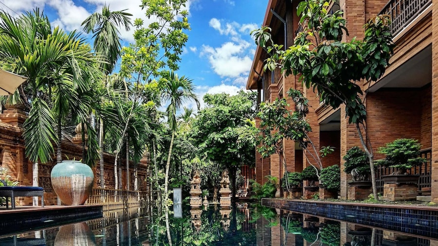 Phor Liang Meun Terracotta Arts Hotel