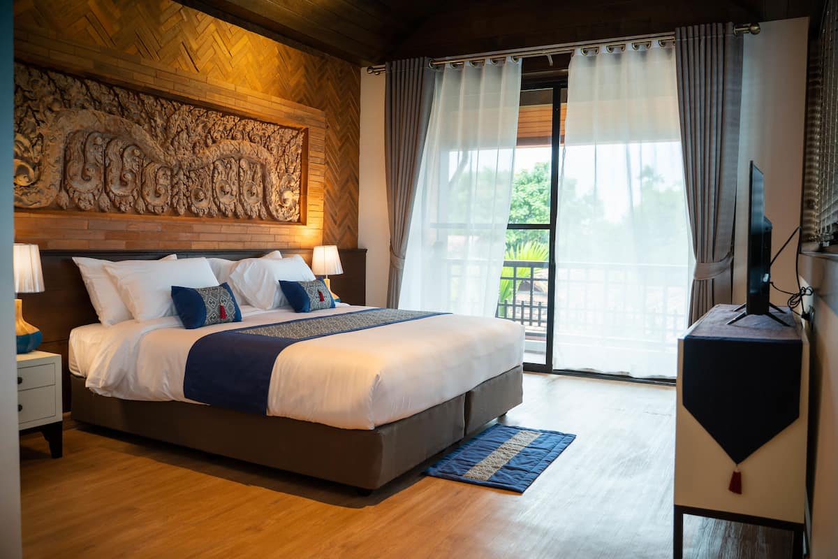 Deluxe tweepersoonskamer, balkon (Wooden Ceiling - Air purifiers) | Uitzicht op de stad