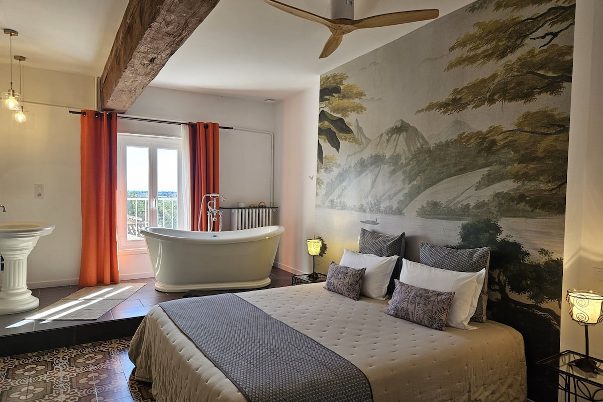 Suite Supérieure, salle de bains attenante (Suite Gerfaut)
