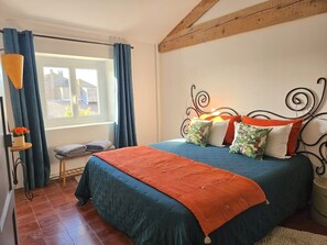 Superior-Doppelzimmer, mit Bad, Gartenblick (Chambre Sarcelle)