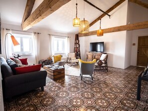 Superior Double Room, Ensuite, Garden View (Chambre Sarcelle) | Lounge - Domaine de Roque Haute (Portiragnes)