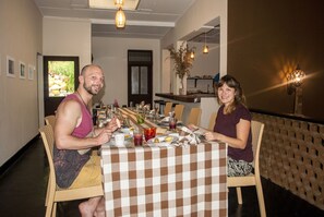 Free daily breakfast