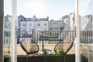 Property grounds - Queensberry Studio (LONDON)