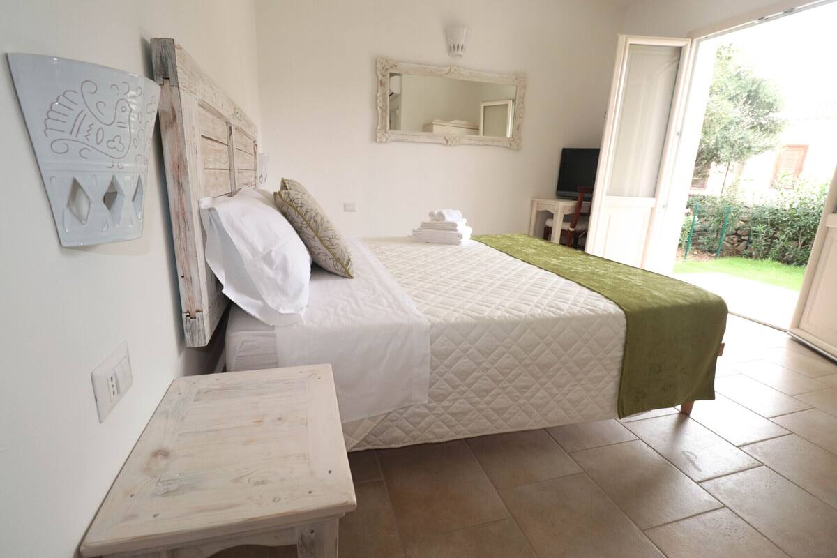 Double Room, Ensuite, Garden View