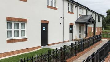 مدخل المنشأة