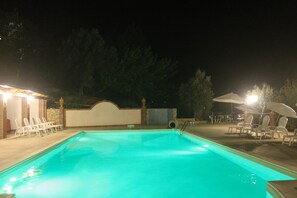 Seasonal outdoor pool