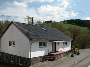 Standard-Apartment | Laptopgeeigneter Arbeitsplatz, Verdunkelungsvorhänge