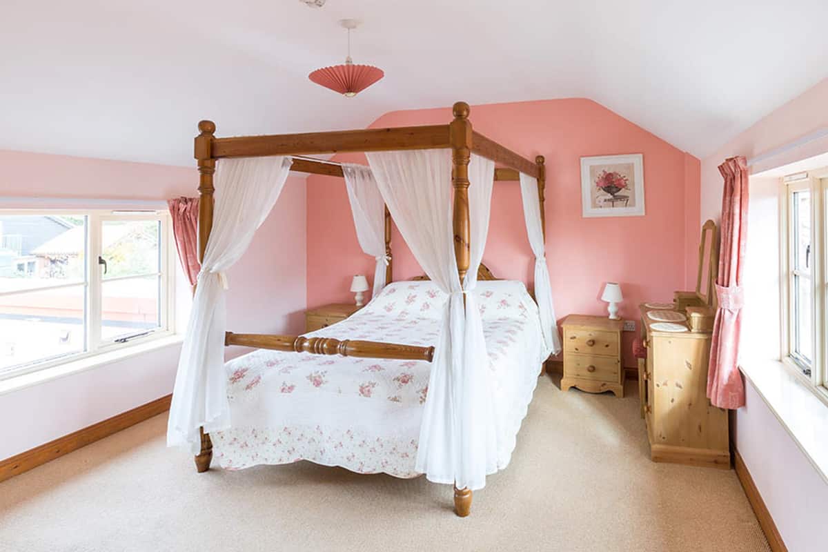 Cottage, 3 Bedrooms (Coachmans) | Free WiFi, bed sheets