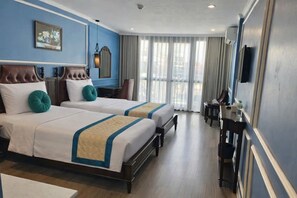 Junior Room | Premium bedding, minibar, in-room safe, desk - Suddha Boutique Hotel (Hanoi)