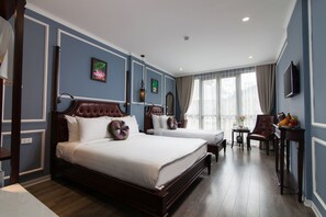 Premium bedding, minibar, in-room safe, desk - Suddha Boutique Hotel (Hanoi)