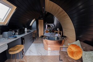 Cabana premium | Quartos à prova de som, Wi-Fi de cortesia, roupa de cama