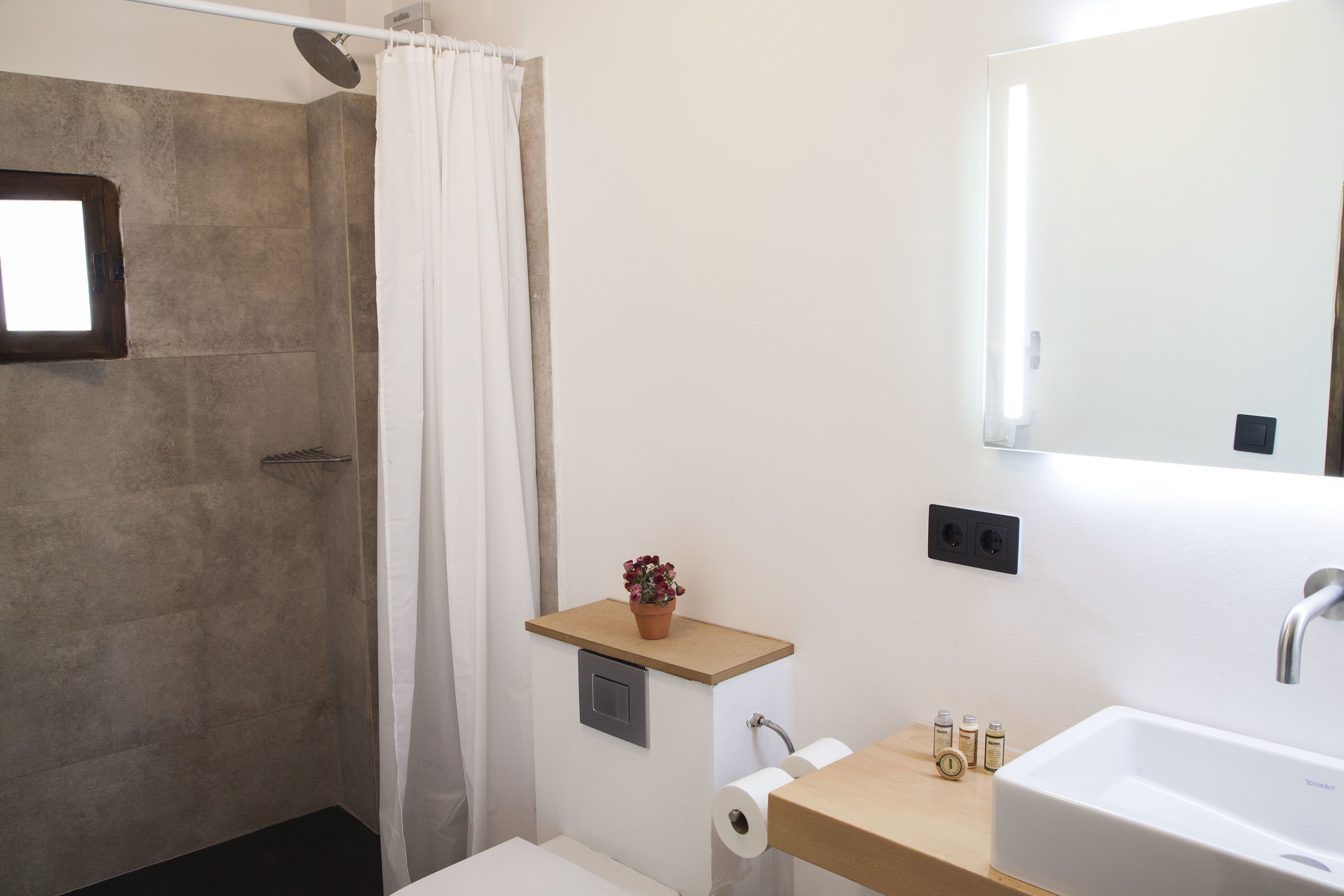 Photo - Lo Palauet de la Muralla