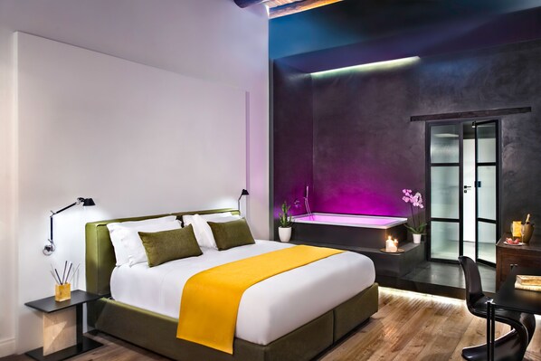 Suite junior, hidromasaje (Venere) | Sábanas italianas Frette, ropa de cama de alta calidad y edredón 