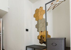 Luxury Triple Room | Minibar, desk, blackout curtains, soundproofing - Catania House (Catania)