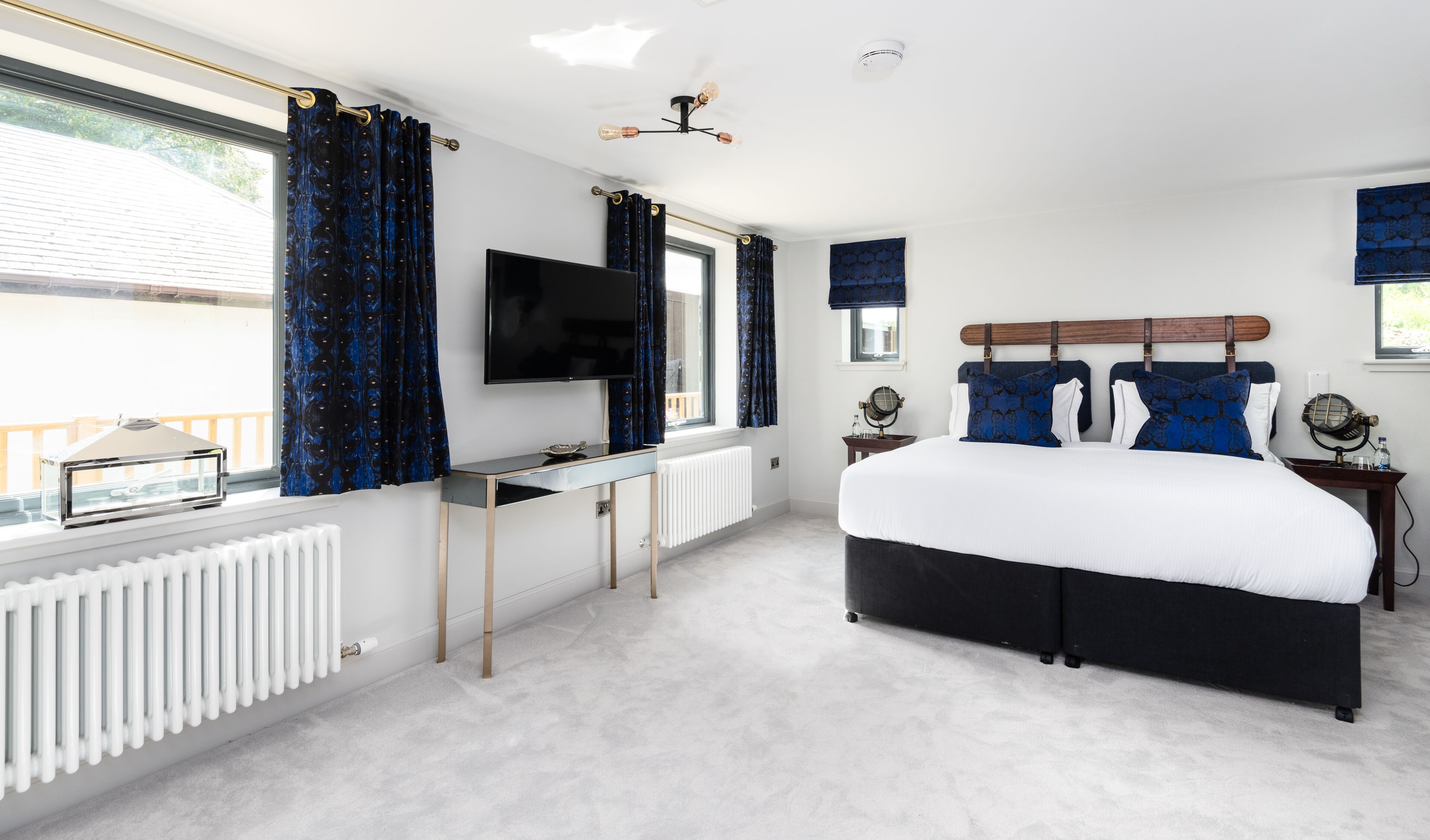 family room, 1 bedroom | 1 bedroom, hypo-allergenic bedding, individually furnished