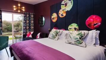 Literie hypoallergénique, ameublement personnalisé, rideaux occultants