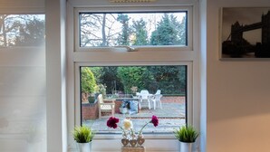 View from property - 2-bedroom Apartment Woodgrange Court (Hoddesdon)