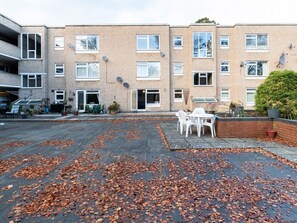 Exterior - 2-bedroom Apartment Woodgrange Court (Hoddesdon)