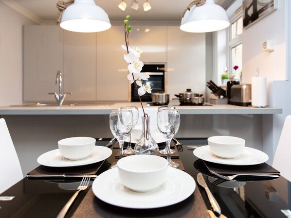 Restaurant - 2-bedroom Apartment Woodgrange Court (Hoddesdon)