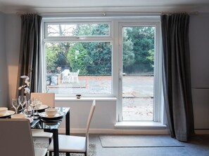 View from property - 2-bedroom Apartment Woodgrange Court (Hoddesdon)