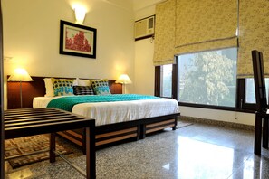 Free WiFi - Redbrick villa (Gurugram)