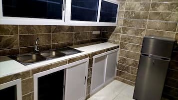 Family Villa, 5 Bedrooms, Non Smoking | Private kitchen | Rice cooker, cookware/dishes/utensils