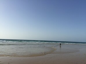 Beach nearby, free beach shuttle - Maison de vacances Cité douane Dakar (Guediawaye)