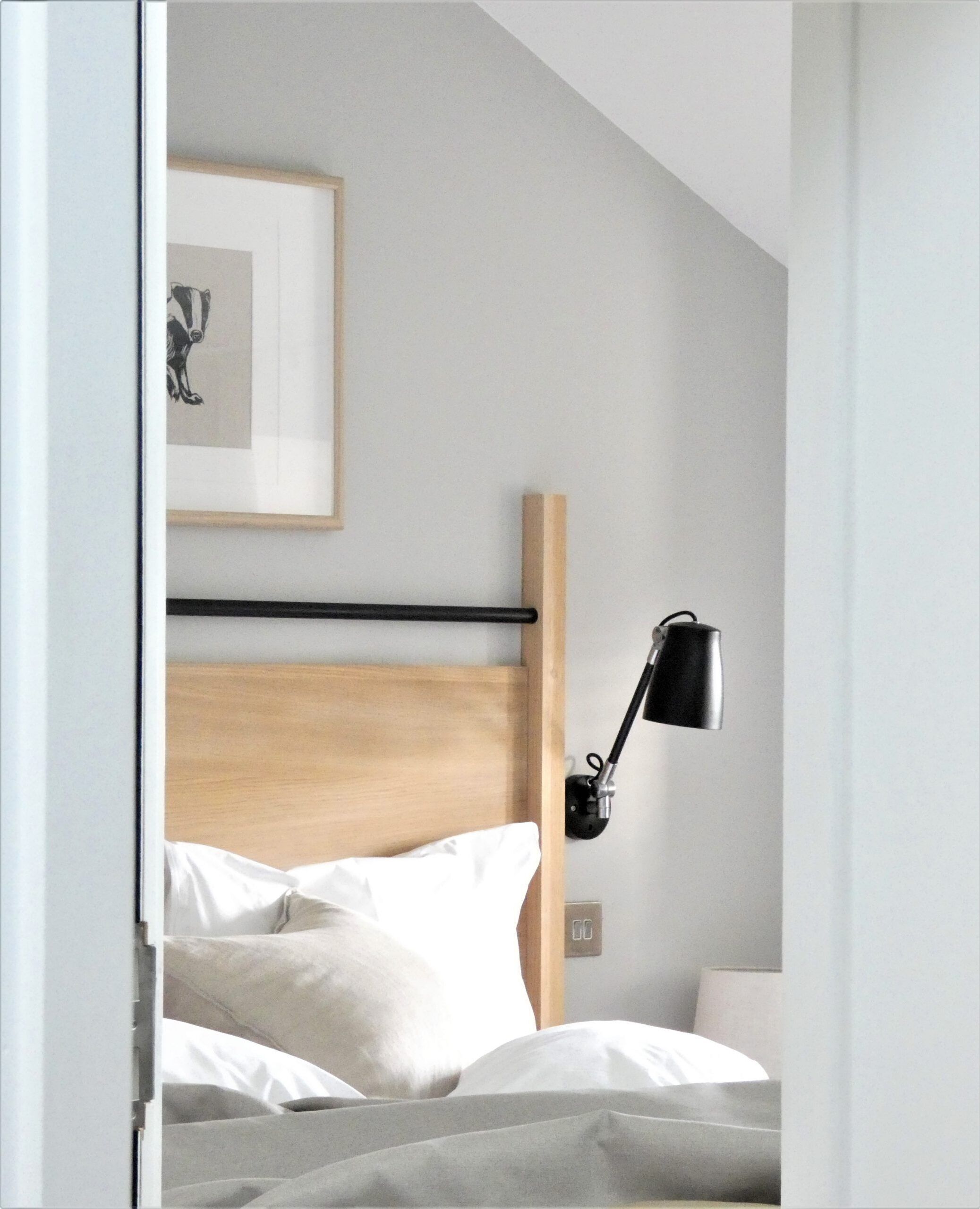 슈피리어 더블룸 (Medium Barn Room) | 필로우탑 침대, 미니바, 각각 다른 스타일의 인테리어, 각각 다르게 가구 비치