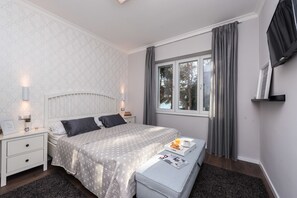 Superior appartement, 2 slaapkamers | 2 slaapkamers, geluiddichte muren, een strijkplank/strijkijzer