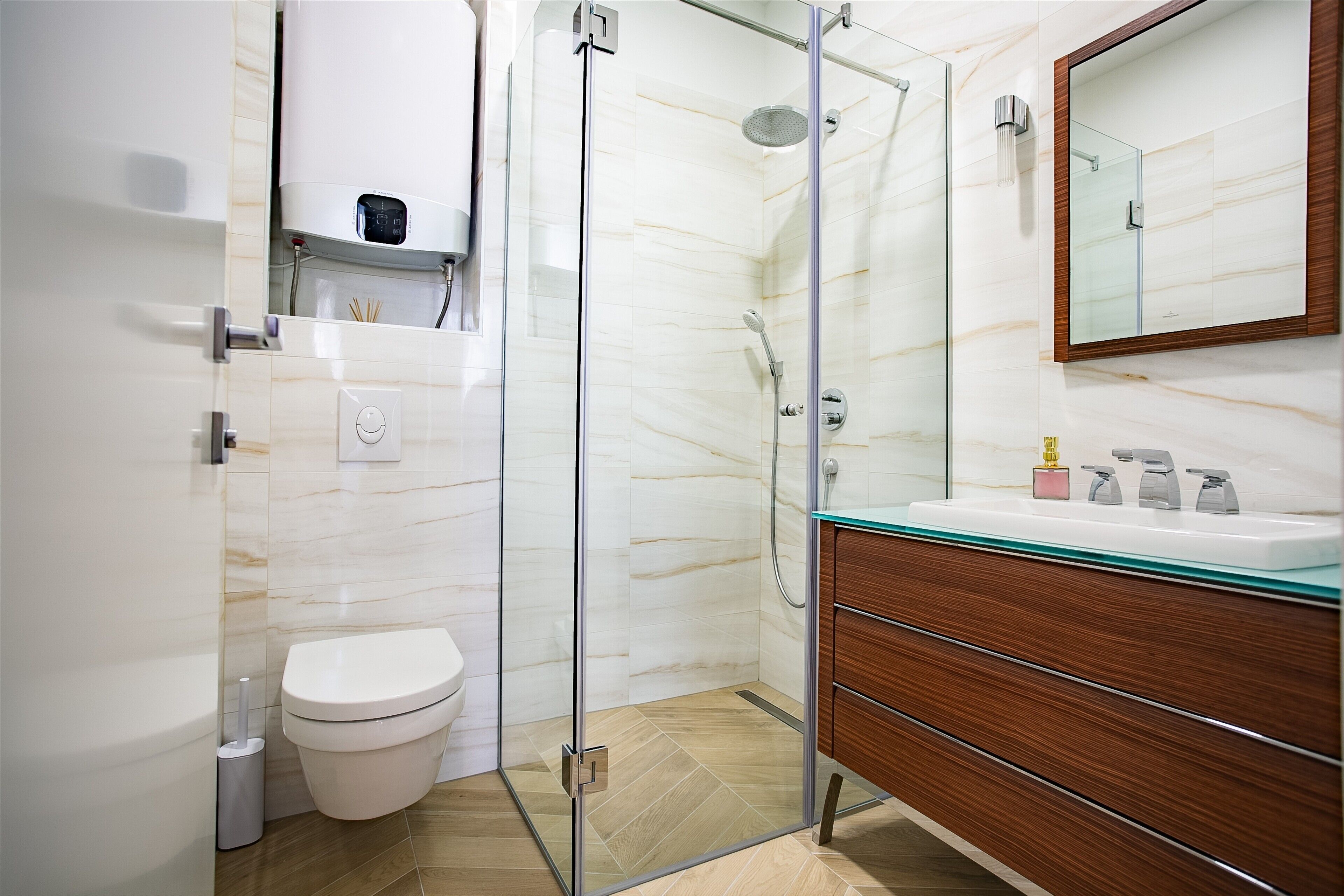 Photo - Best4Stay Luxury Rooms