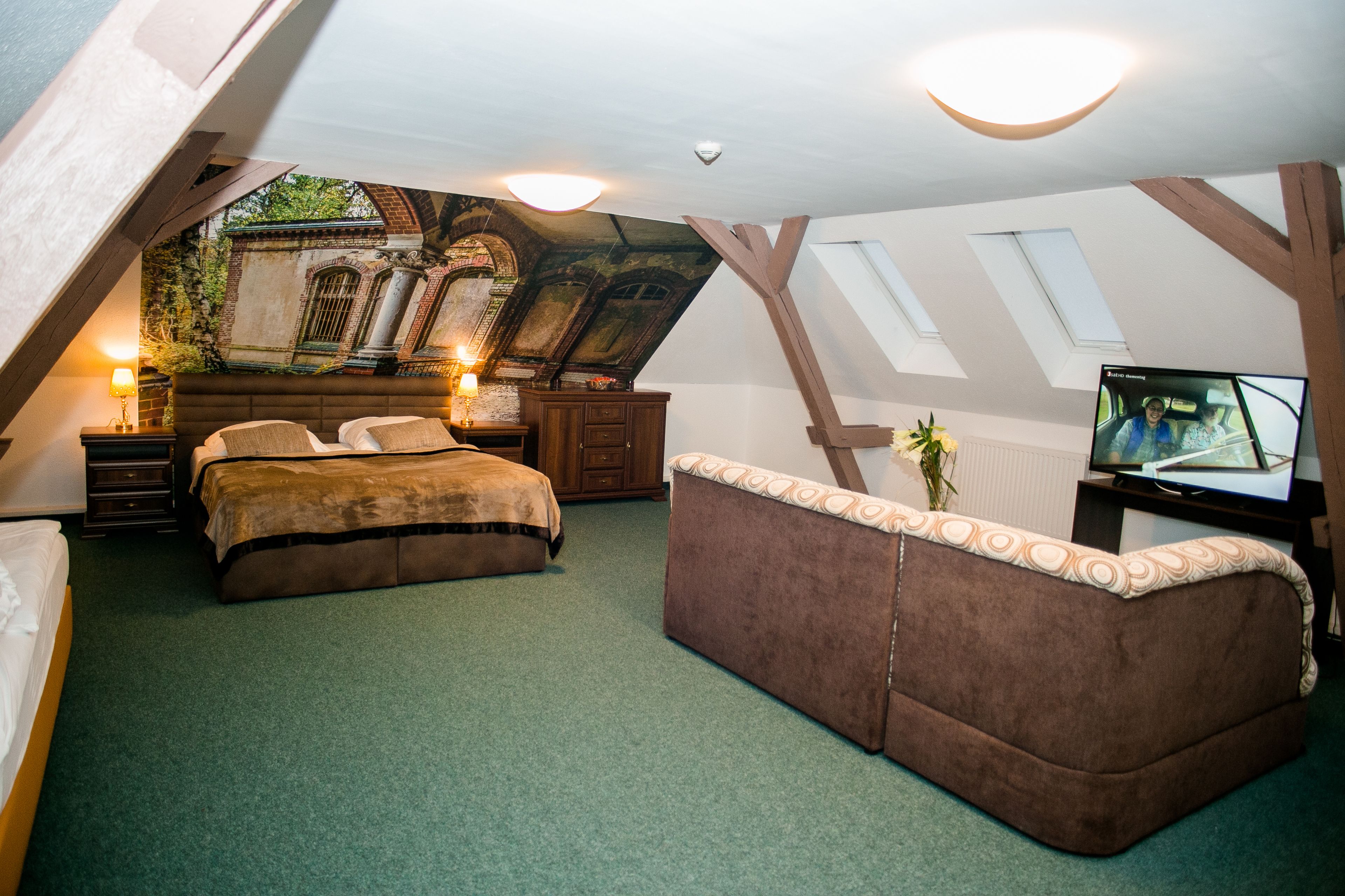 junior suite (5 guests) | desk, blackout curtains, free wifi, bed sheets