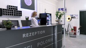 Una recepción con el rótulo
