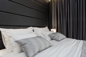 Superior Double Room, Partial Sea View
