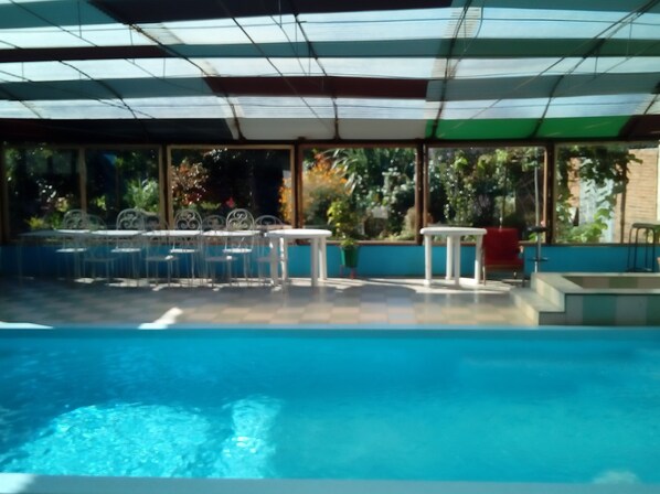 Indoor pool, pool loungers