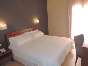 Standard Double Room, Balcony, Mountain View