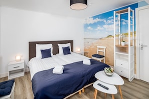 Blackout drapes, soundproofing, rollaway beds, free WiFi - Hotel Bij Boone (Meliskerke)