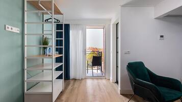 Een flatscreentelevisie