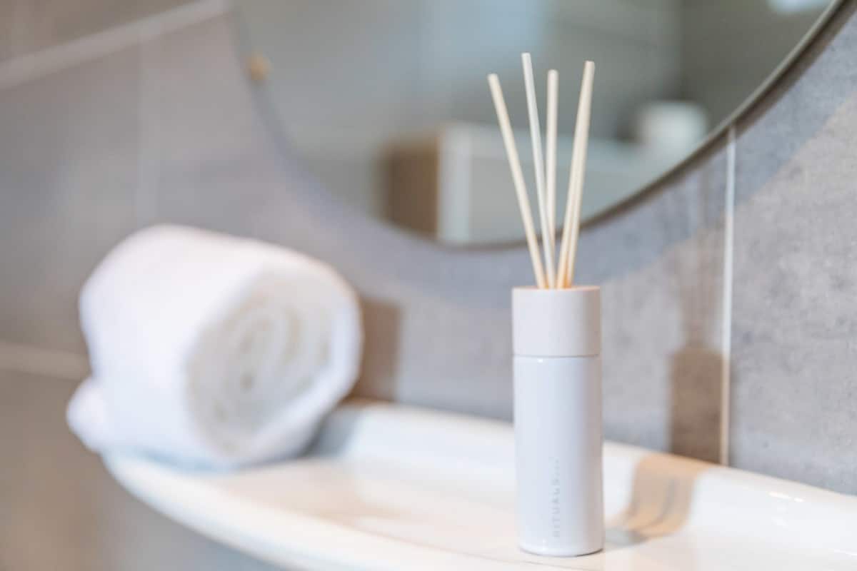 comfort double room | bathroom amenities | shower, rainfall showerhead, free toiletries, hair dryer