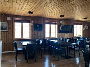 Free daily buffet breakfast - Café de Upernavik (Upernavik)