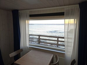家庭獨棟房屋, 2 間臥室, 露台, 海景 | 起居區 | 智慧型電視、Netflix