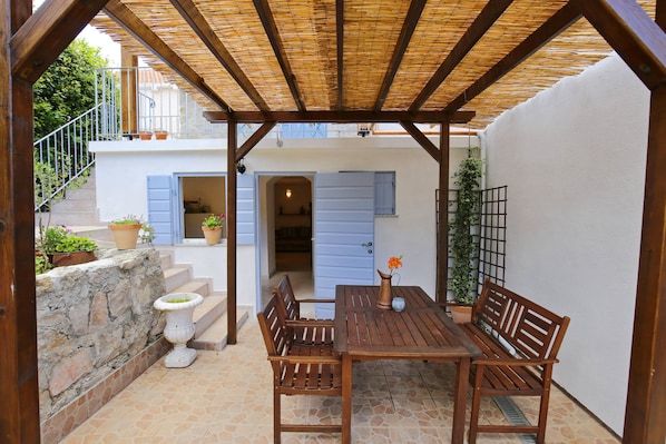 One Bedroom Beach House | Terrace/patio - Stone House Apartment (Preko)