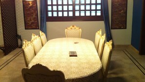 บริเวณรับประทานอาหารสำหรับครอบครัว