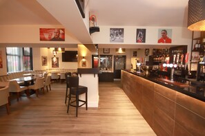 Lounge - Soccer Suite (Liverpool)