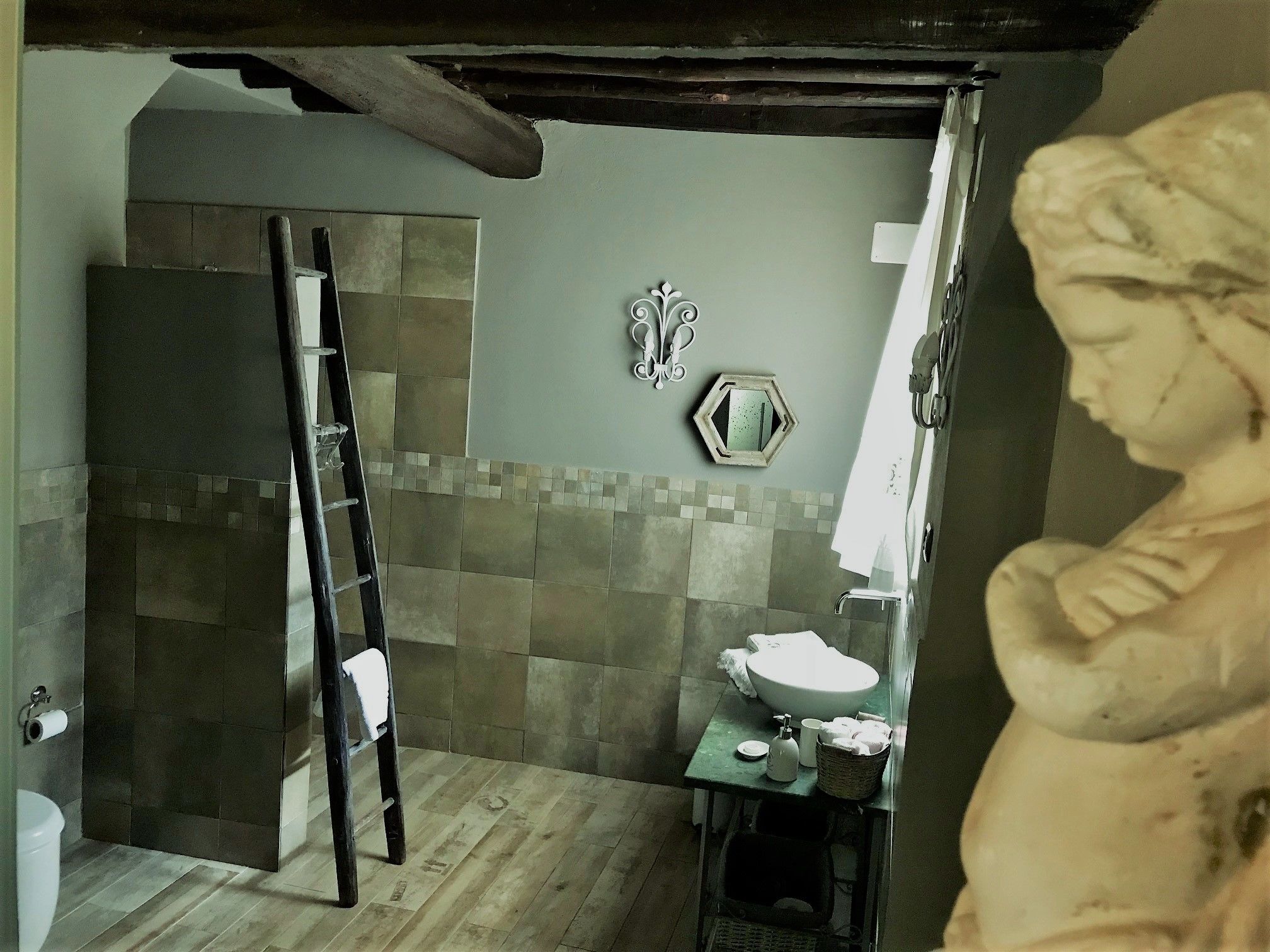 Superior-Doppelzimmer | Badezimmer | Dusche, Regendusche, kostenlose Toilettenartikel, Bidet