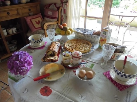 包含每日欧式早餐