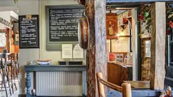 Engelsk morgenmad hver dag (10.00 GBP pr. person)
