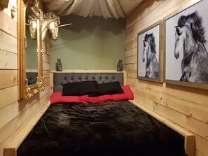 Apartment Sleeps 27 - Manchester Party Pad (Manchester)