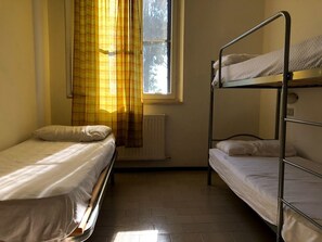 Standard Shared Dormitory, 1 Bedroom, Shared Bathroom, Valley View