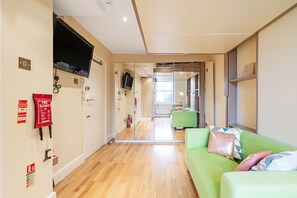 開放式客房 | 獨特設計、獨特裝修、免費 Wi-Fi、床單